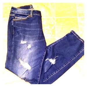 Boyfriend Distressed denim